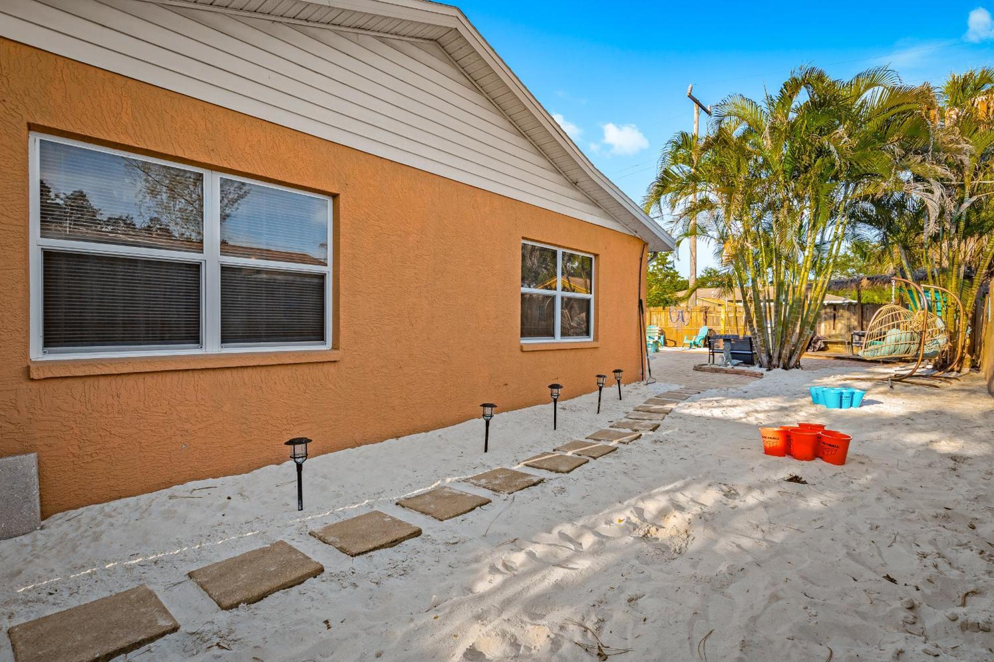 Coastal Villa W Amazing Courtyard - Splash Pad! Sarasota Exterior photo