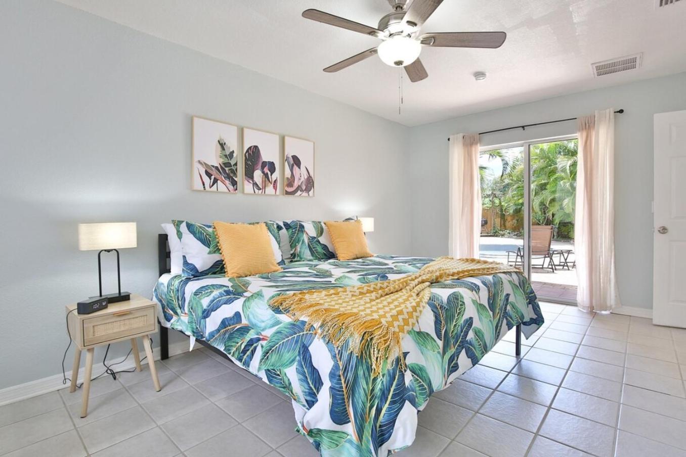 Coastal Villa W Amazing Courtyard - Splash Pad! Sarasota Exterior photo